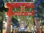 Christmas_lights_and_Torii,_Sendai_2012