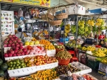 25940932-Fruit-and-vegetable-market-in-Phnom-Penh-Cambodia-Stock-Photo
